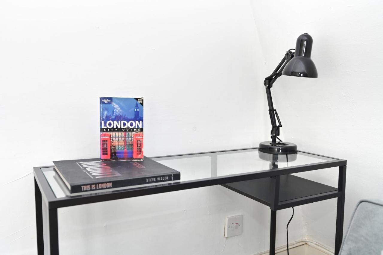 Soho, Piccadilly & Chinatown - Two Bedroom & Two Double Beds Apartment Londyn Zewnętrze zdjęcie
